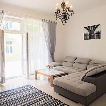 City Villa Schoenbrunn Apartments - Contactless 24H Check-In Wien Exteriör bild