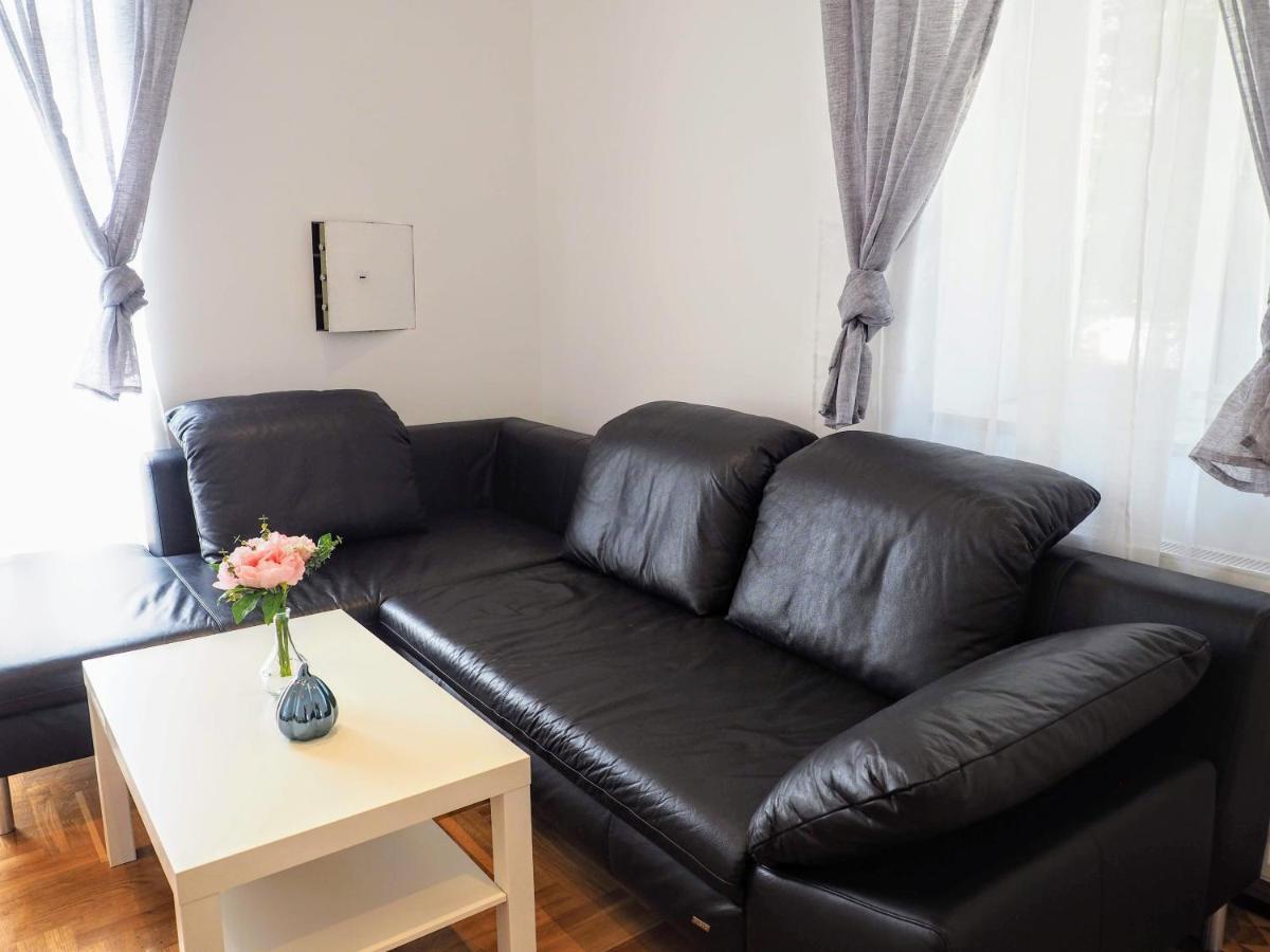 City Villa Schoenbrunn Apartments - Contactless 24H Check-In Wien Exteriör bild