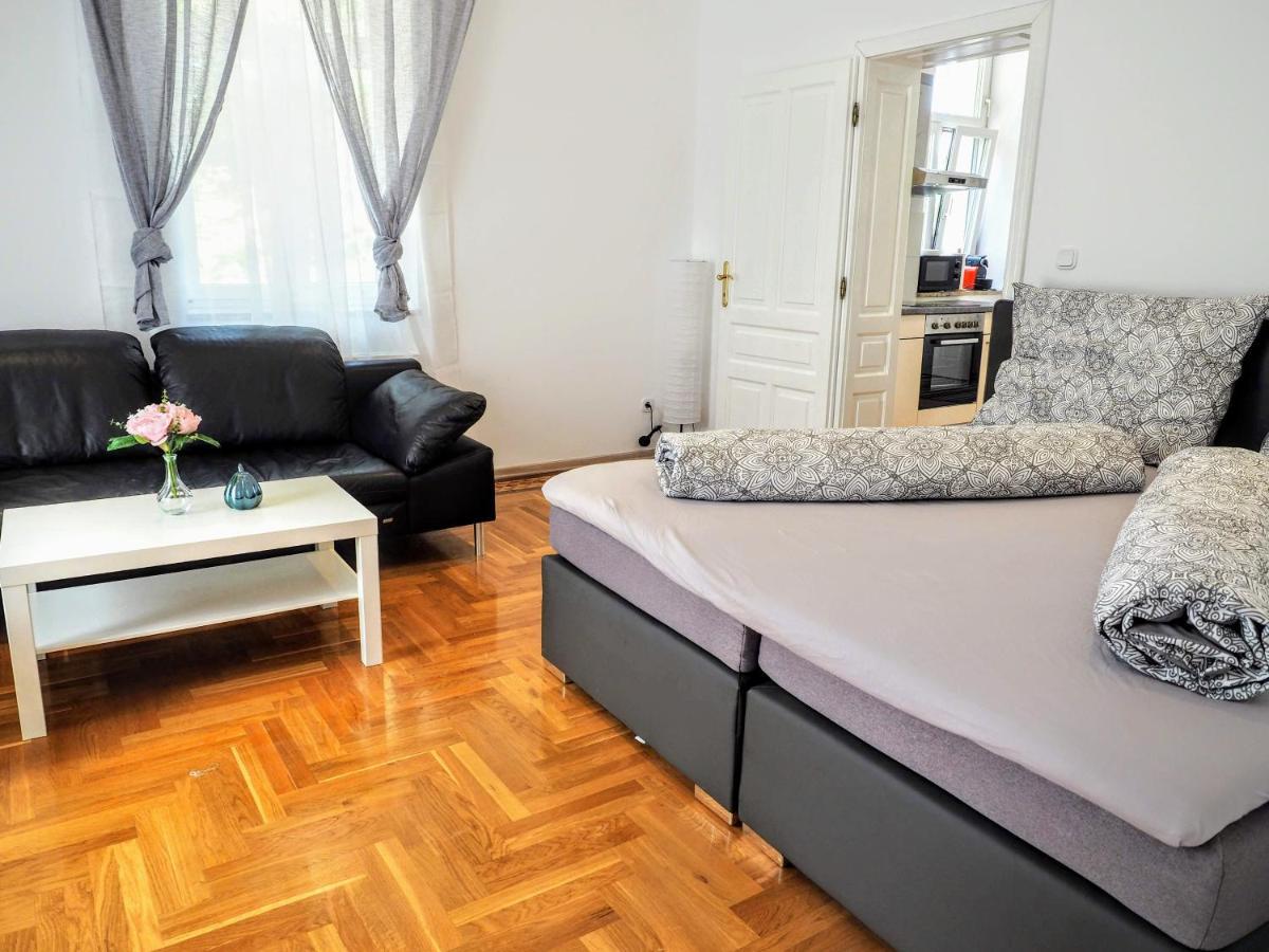 City Villa Schoenbrunn Apartments - Contactless 24H Check-In Wien Exteriör bild