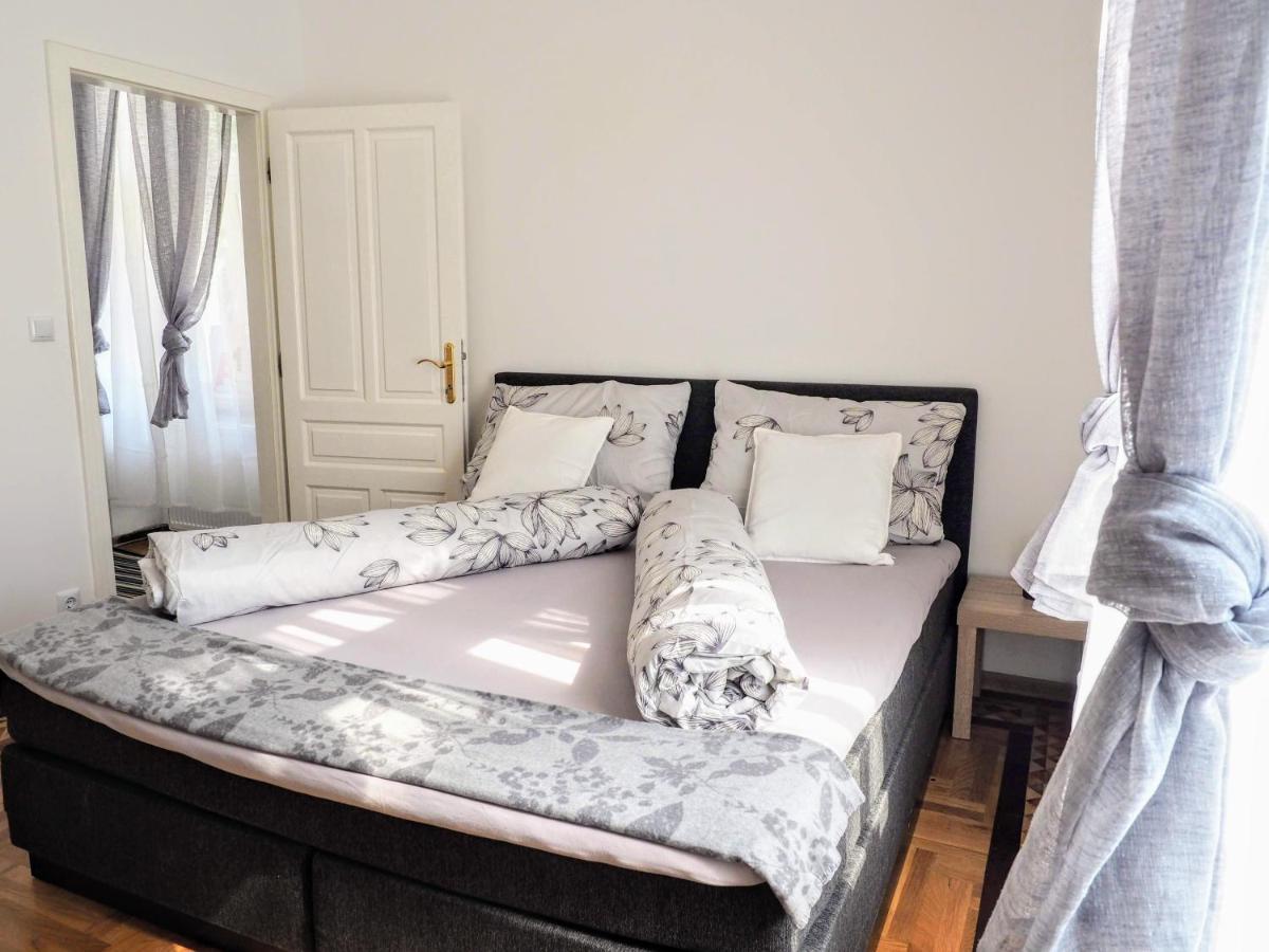 City Villa Schoenbrunn Apartments - Contactless 24H Check-In Wien Exteriör bild