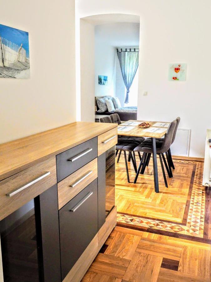 City Villa Schoenbrunn Apartments - Contactless 24H Check-In Wien Exteriör bild
