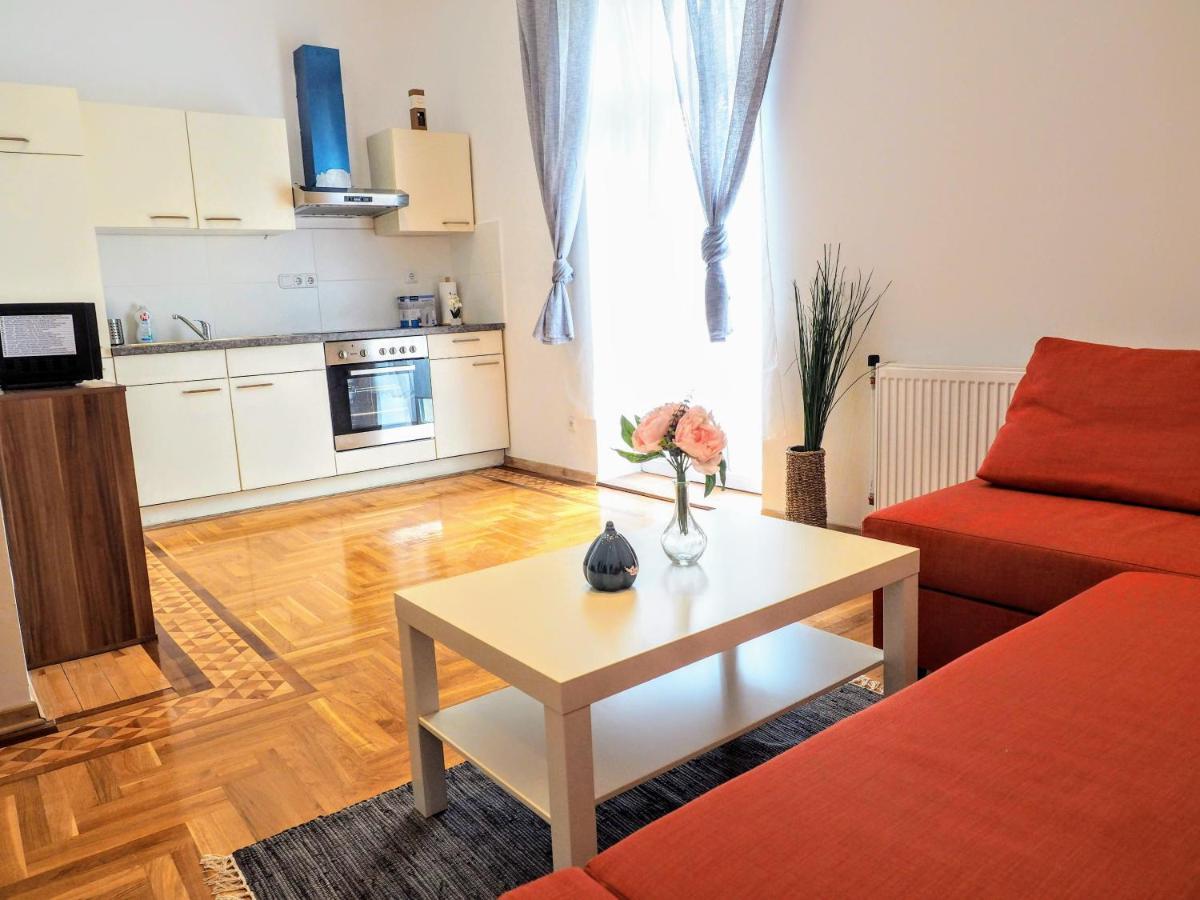 City Villa Schoenbrunn Apartments - Contactless 24H Check-In Wien Exteriör bild